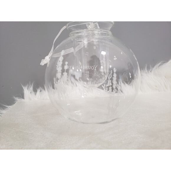 UNUSED Young Living Ornament Glass Diffuser Etched Design Globe Essential Oils - Picture 5 of 7